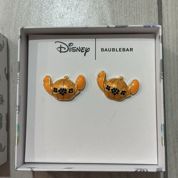 Brand new Disney x BaubleBar Stitch Pumpkin Halloween earrings  Doubles as pins! - Picture 2 of 2